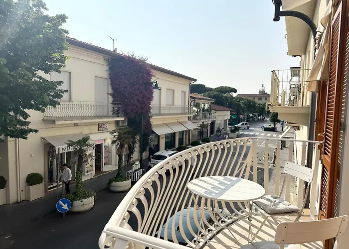 Carducci 47 Forte dei Marmi